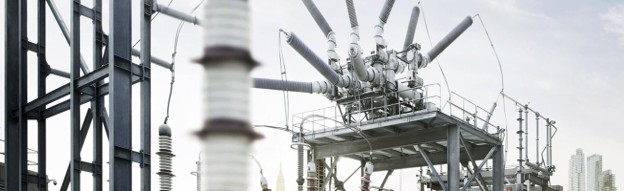 High voltage switchgear and breakers